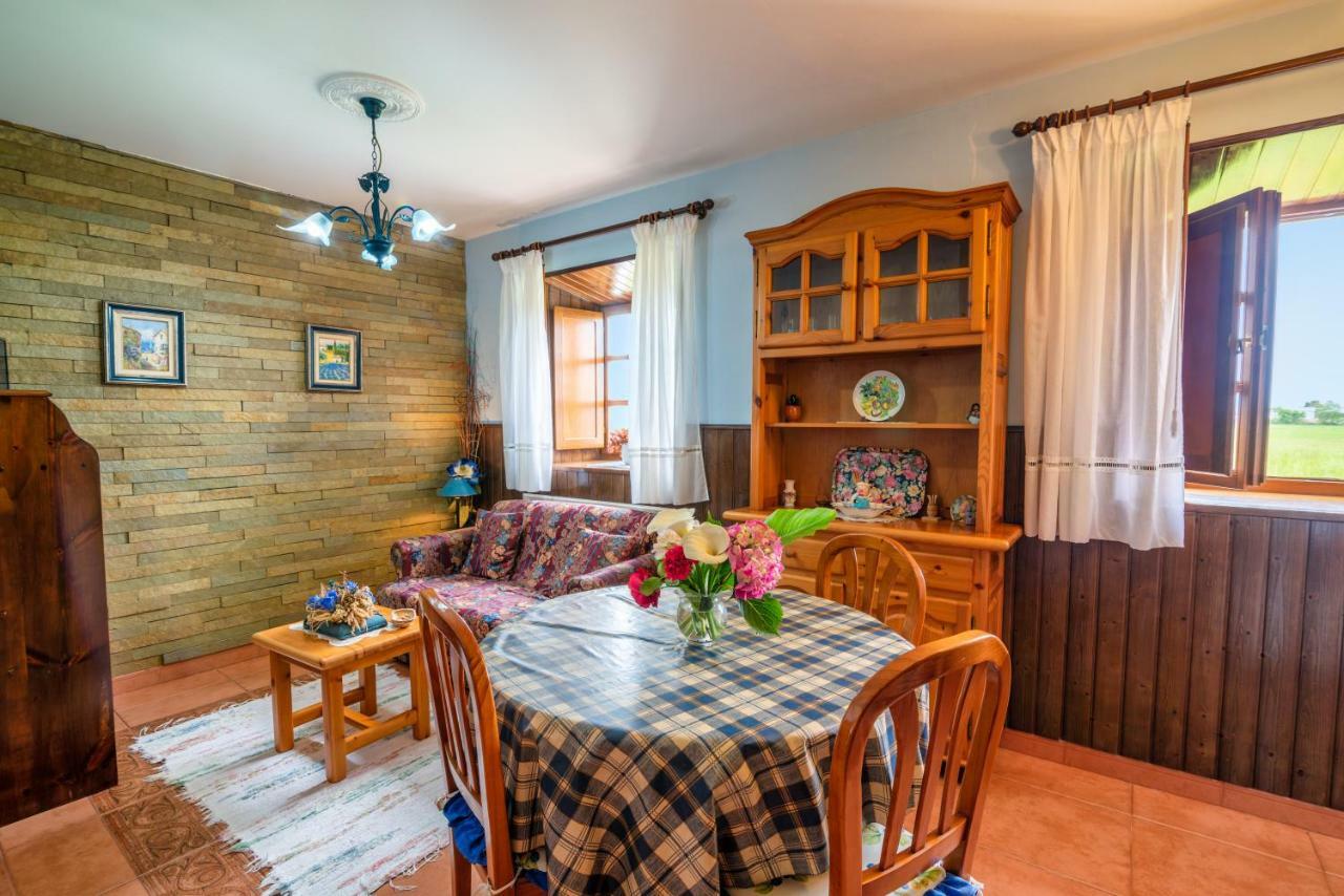 Apartamentos Rurales El Ferreiron カストロポル エクステリア 写真